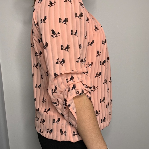 Sara Michelle Blouse in Blush - New with Tag - Size Small - Picture 3 of 9